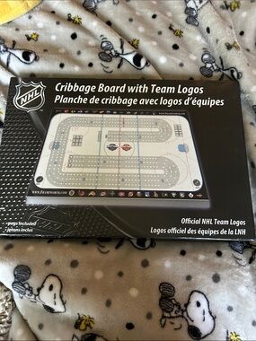 NHL Cribbage Board with Team Logos - Black, White, Red, Blue